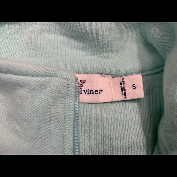 Vineyard Vines women’s small zip up sweatshirt - Picture 3 of 4